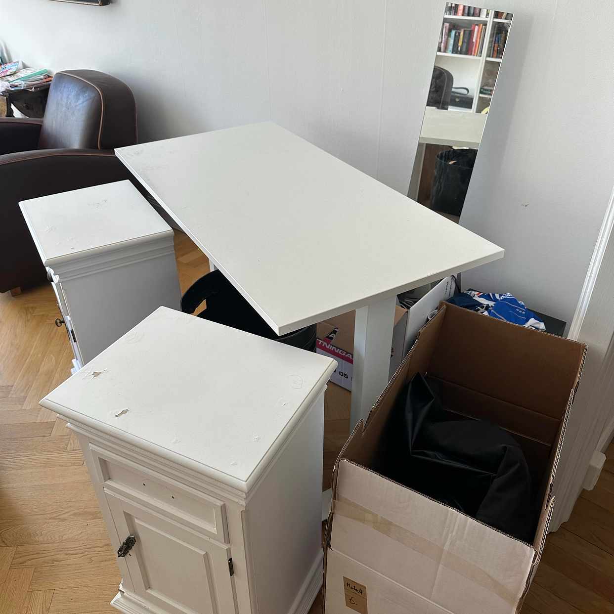 image of Möbler kartonger, - Stockholm
