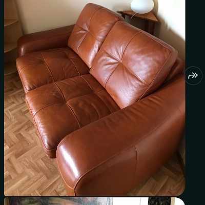 image of Två soffor inga kuddar - 