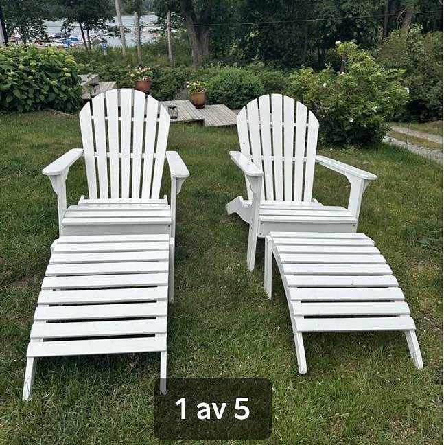 image of Leverans av 2 däckstolar - 