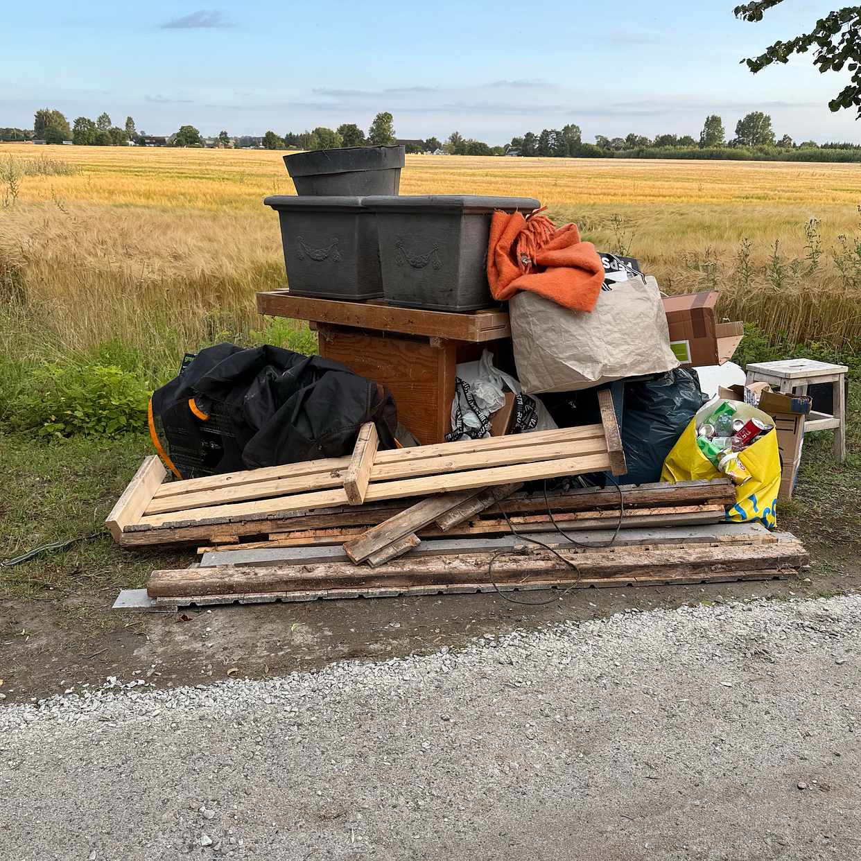 image of Kartong säckar elavfall - Staffanstorp