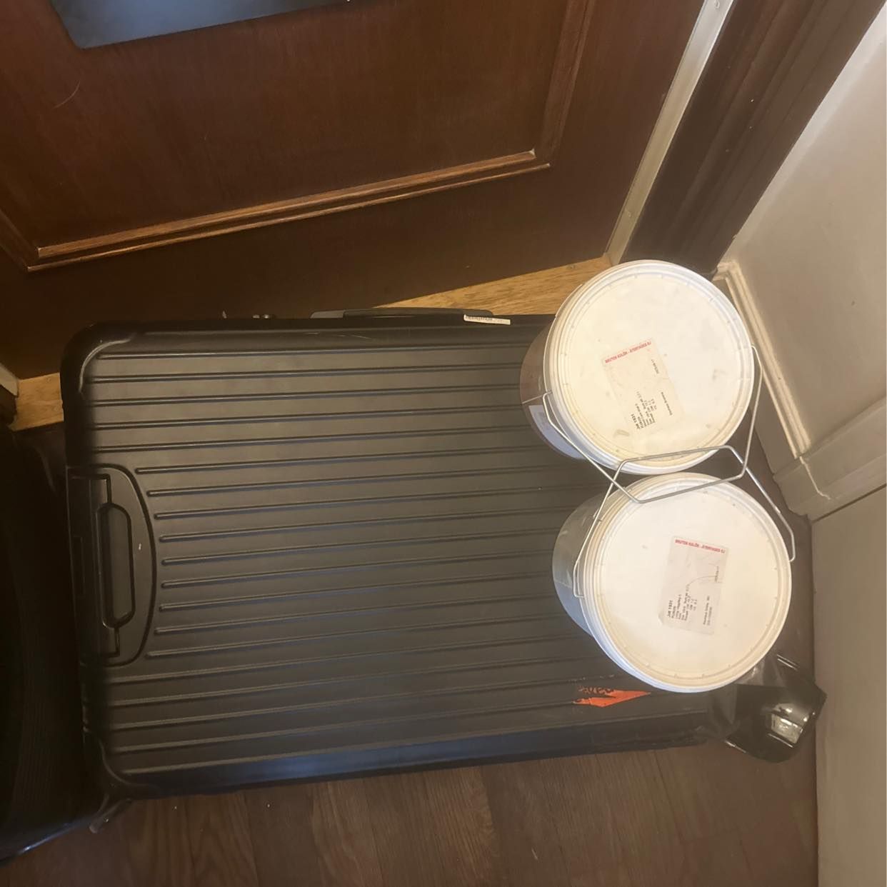 image of Suitcase of wooden items - Kungsholmen
