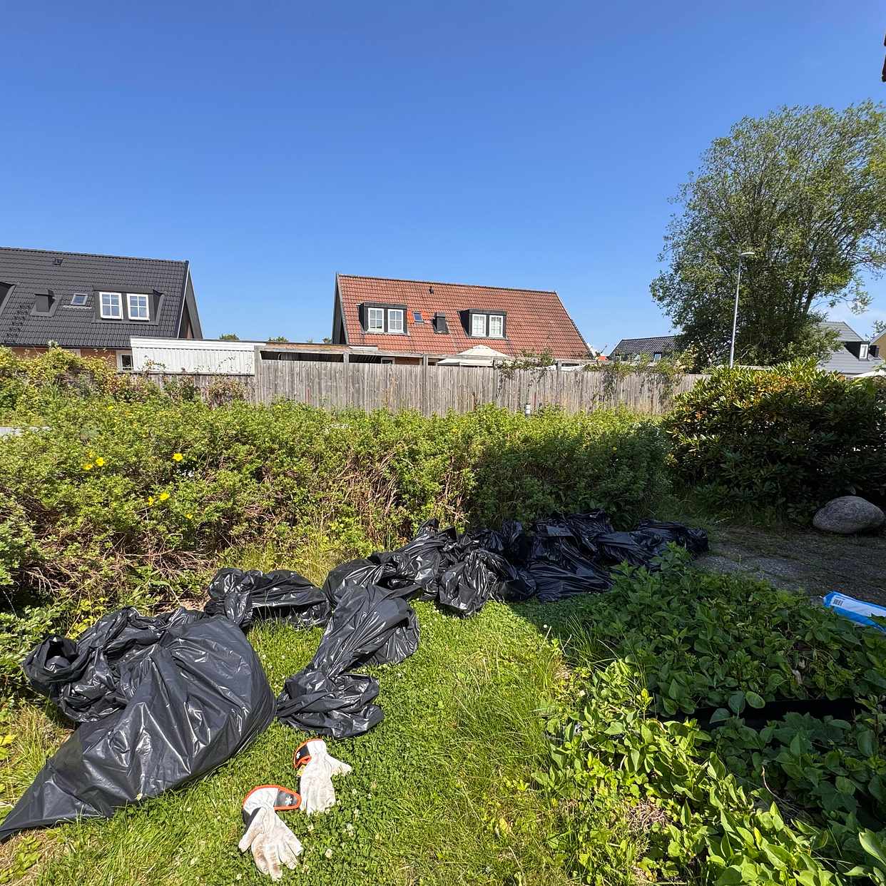 image of Hämta små jordsäckar - Enebyberg