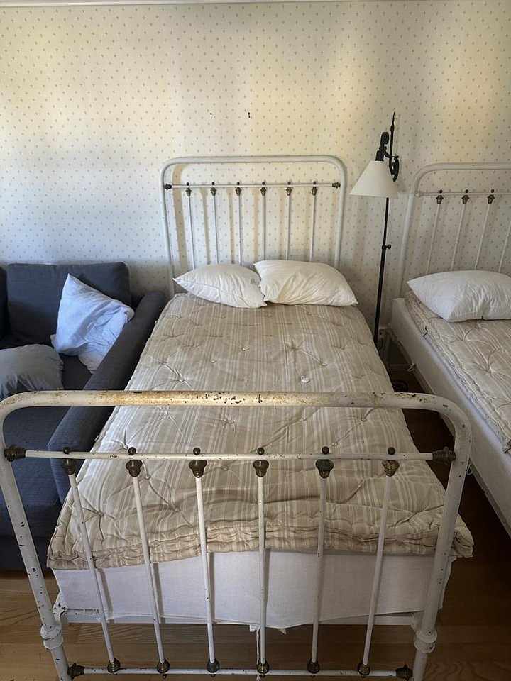 image of Järnsäng från sent 180 - 