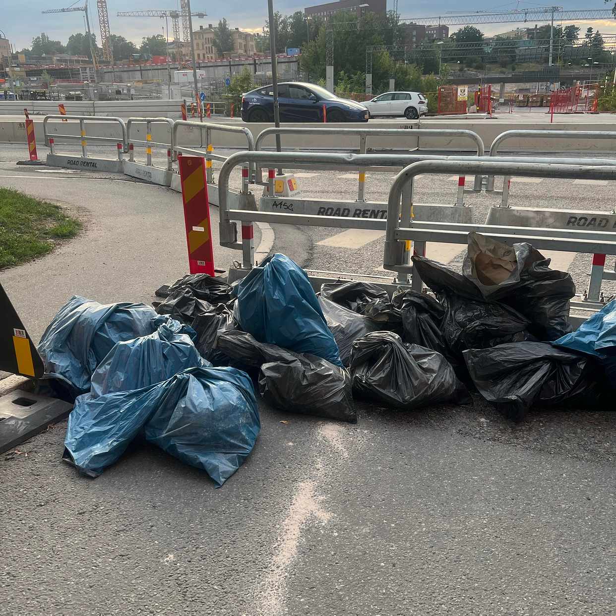 image of Murbruk, trä, plast, papp - Stockholm