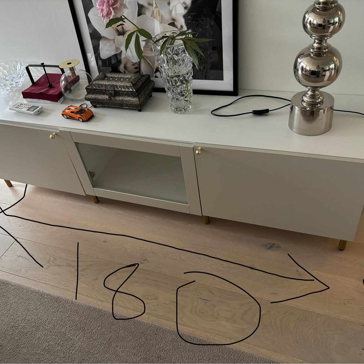 image of Flytt TV-bänk + TV - 