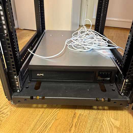 image of Serverrack & UPS - Stockholm