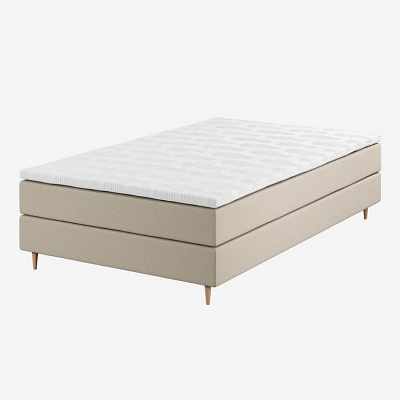 Flytta en säng några mete