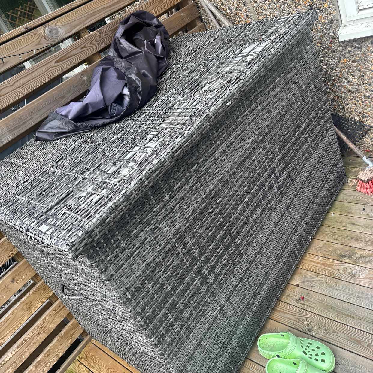 image of Låda för dynor att slänga - Sydväst