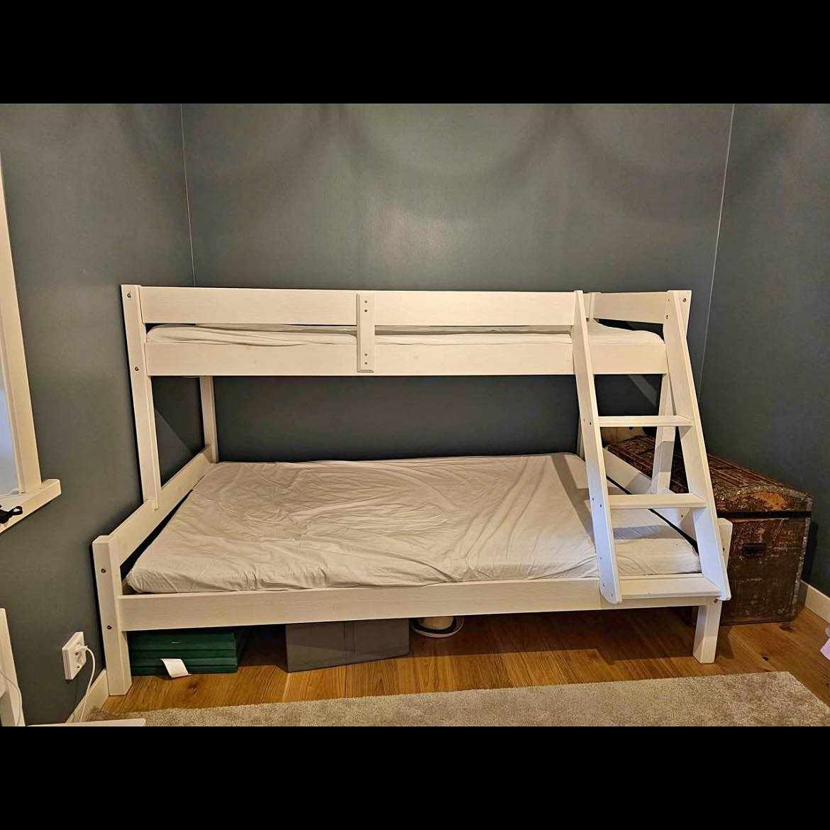 image of A bunk bed/ våningssäng - 