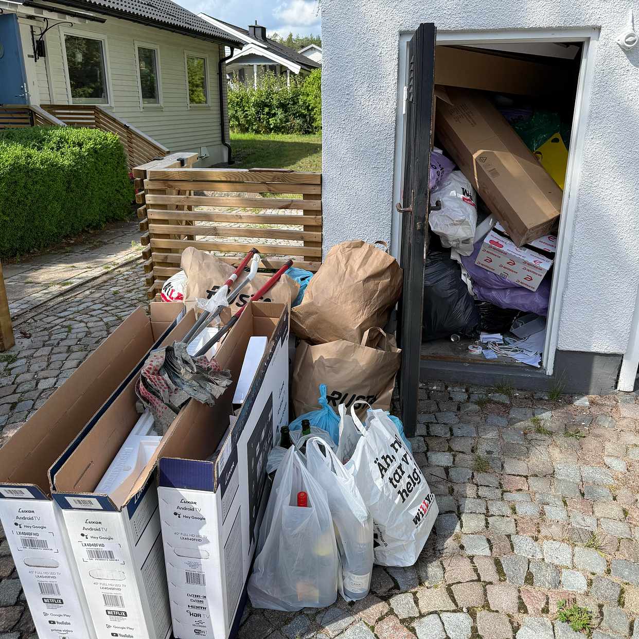 image of Wellpapp, plastic, glass - Täby