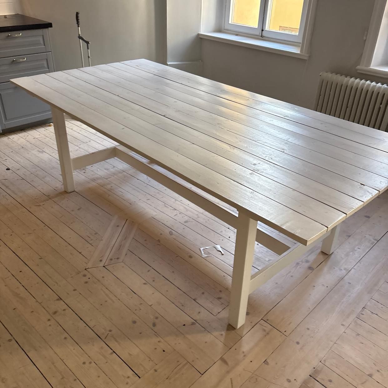 image of Kitchen table (working) - Norrmalm