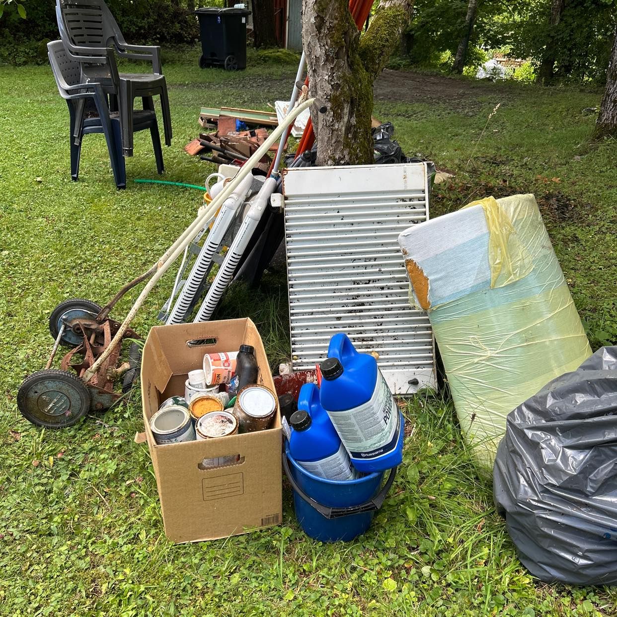 image of Hämta till återvinningen - Skogs-Tibble