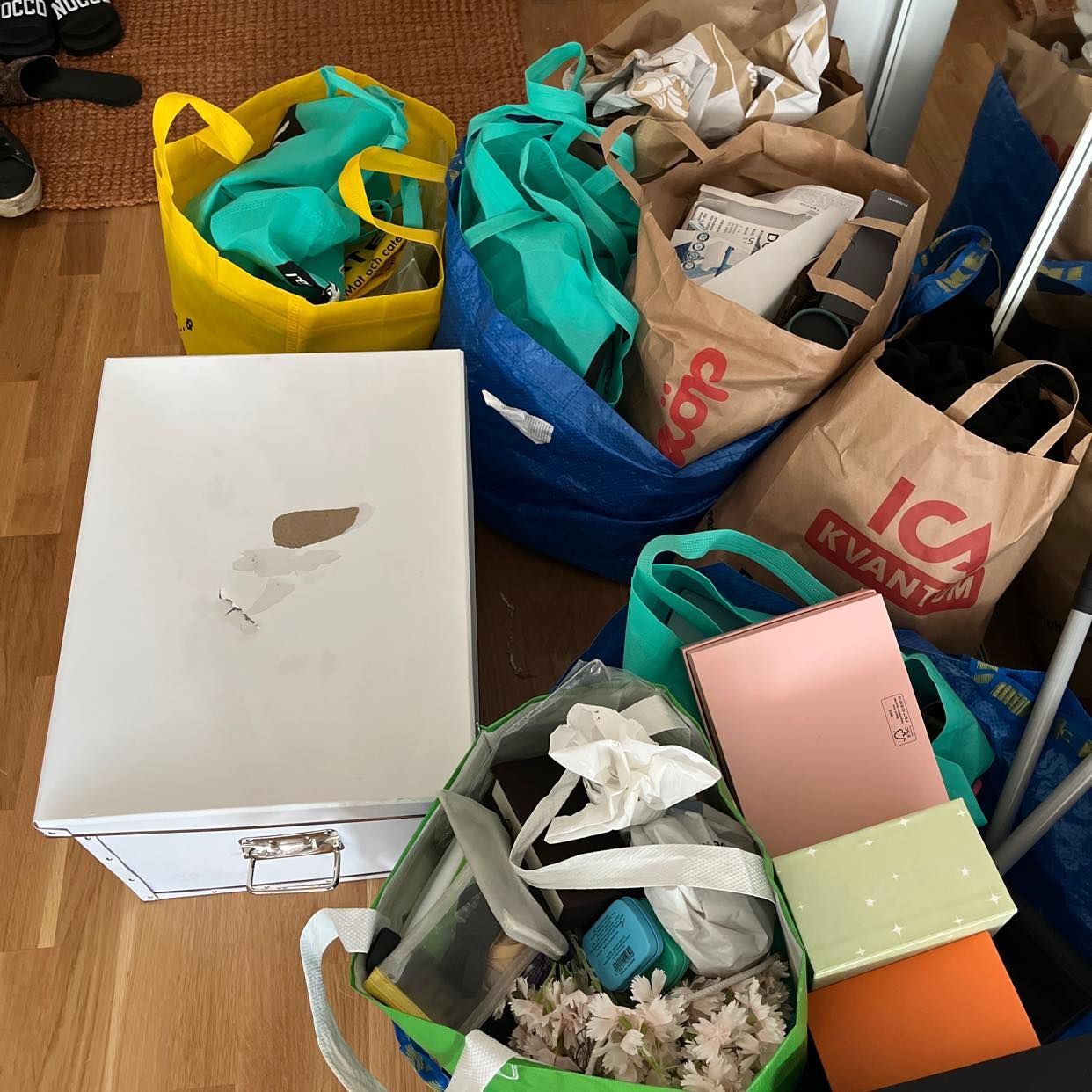 image of Take away and recycle - Solna