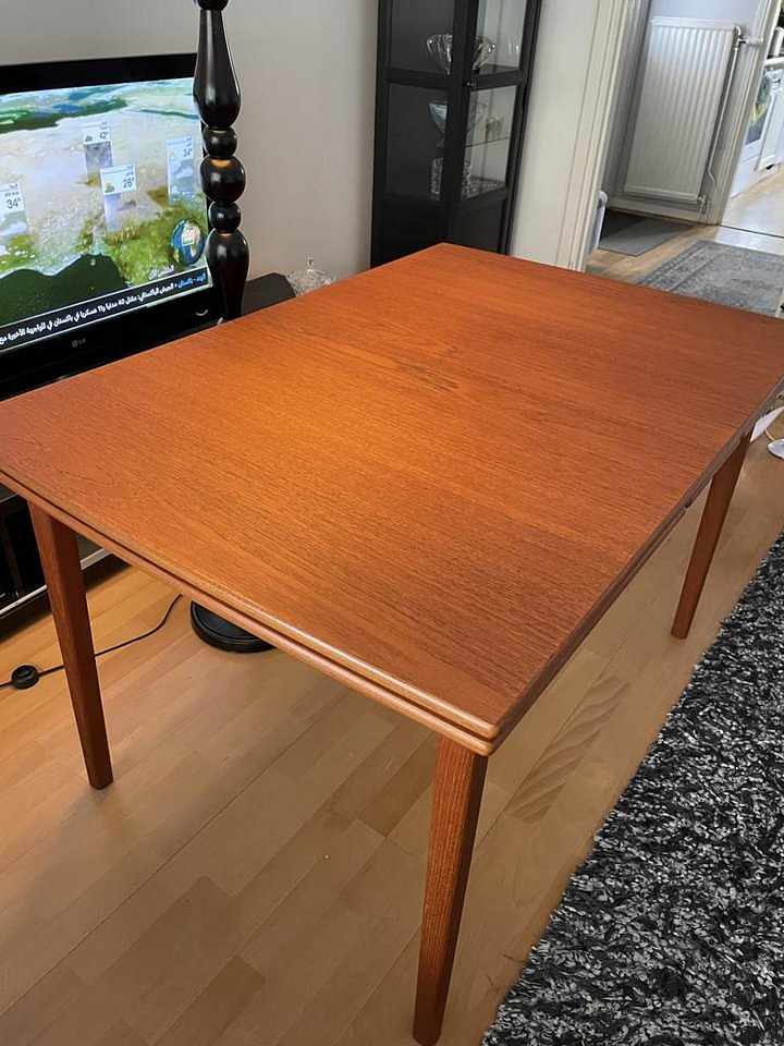 image of Stort matbord i teak - 