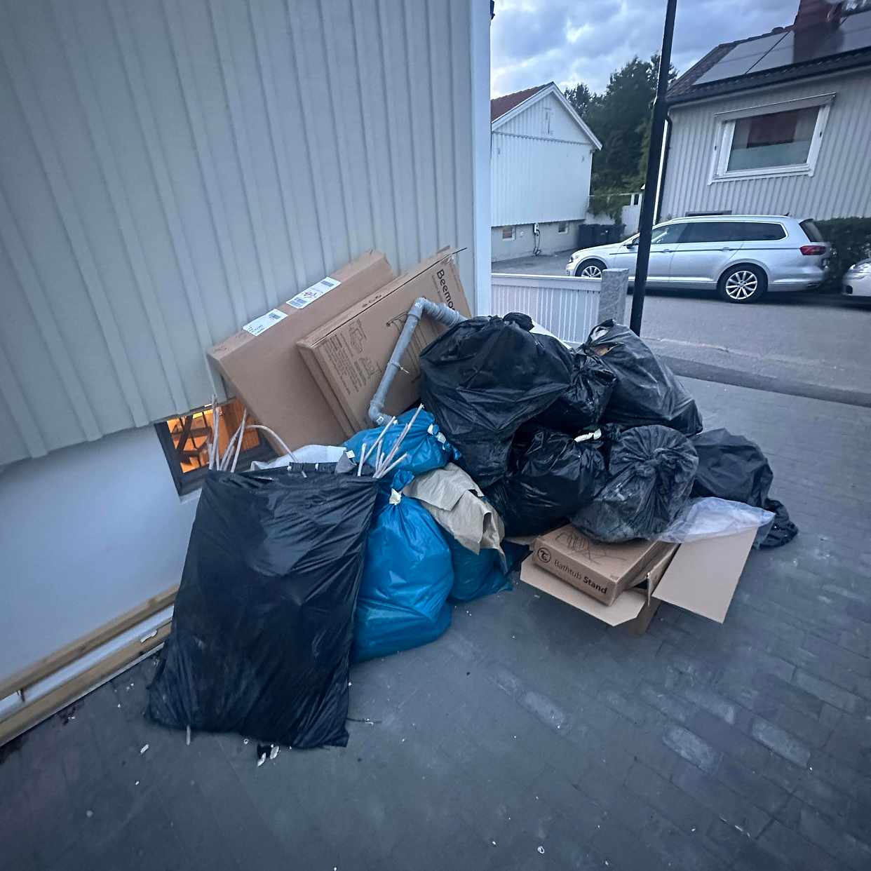image of Blandat från renovering - Enskede